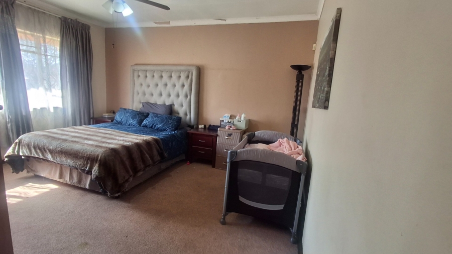 3 Bedroom Property for Sale in Roodia Free State